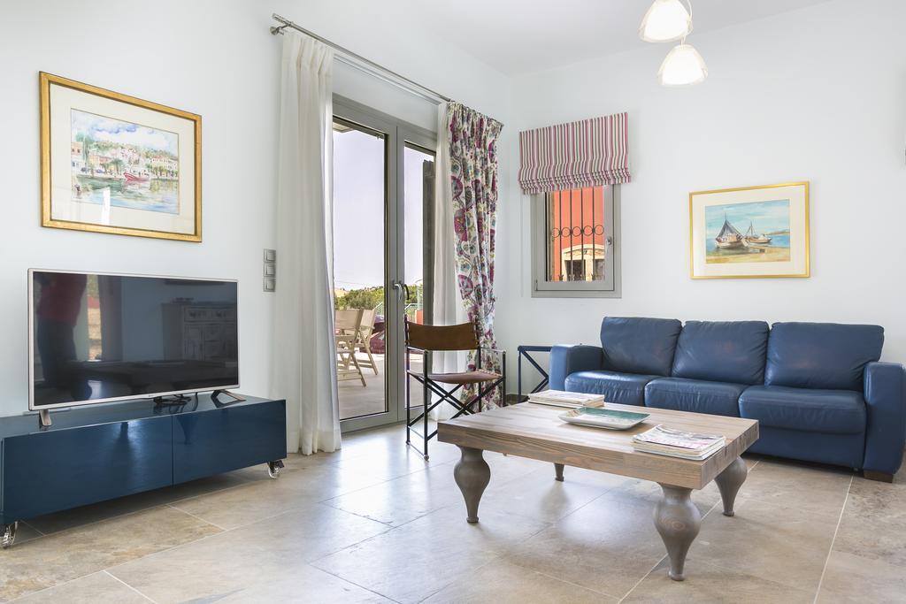 Afrodite Luxury Villa Svoronata Extérieur photo