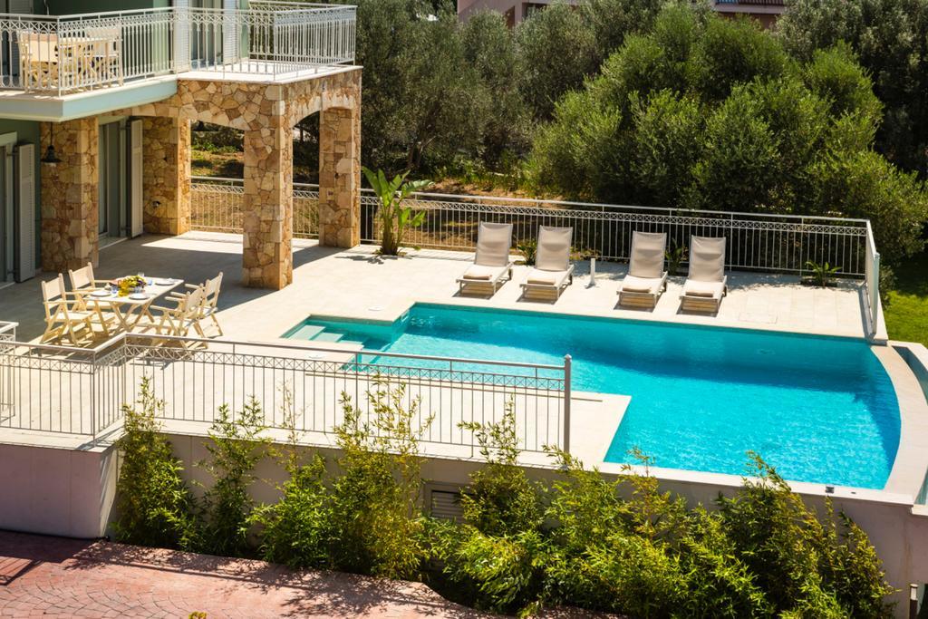 Afrodite Luxury Villa Svoronata Extérieur photo