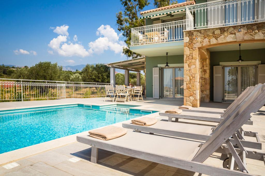 Afrodite Luxury Villa Svoronata Extérieur photo
