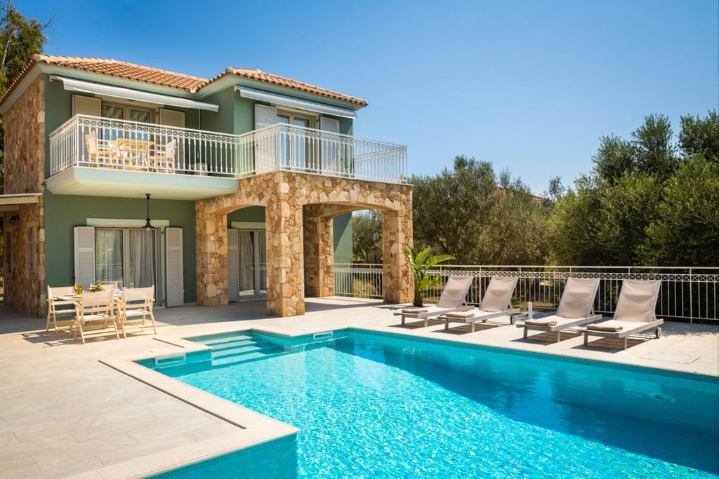 Afrodite Luxury Villa Svoronata Extérieur photo